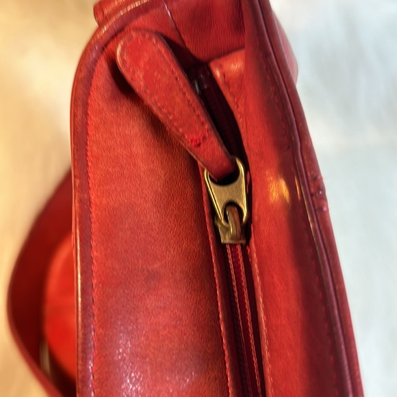Vintage Coach Red Erickson Shoulder Bag - Picture 9 of 11